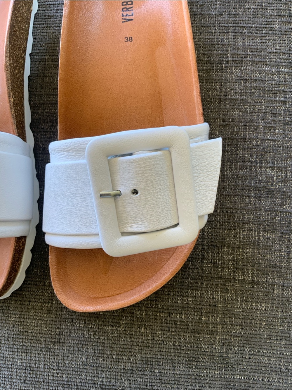 Verbenas Reiko White Leather Buckle Slide Women’s Size 7.5 US/38 EU NWOB - Picture 5 of 16